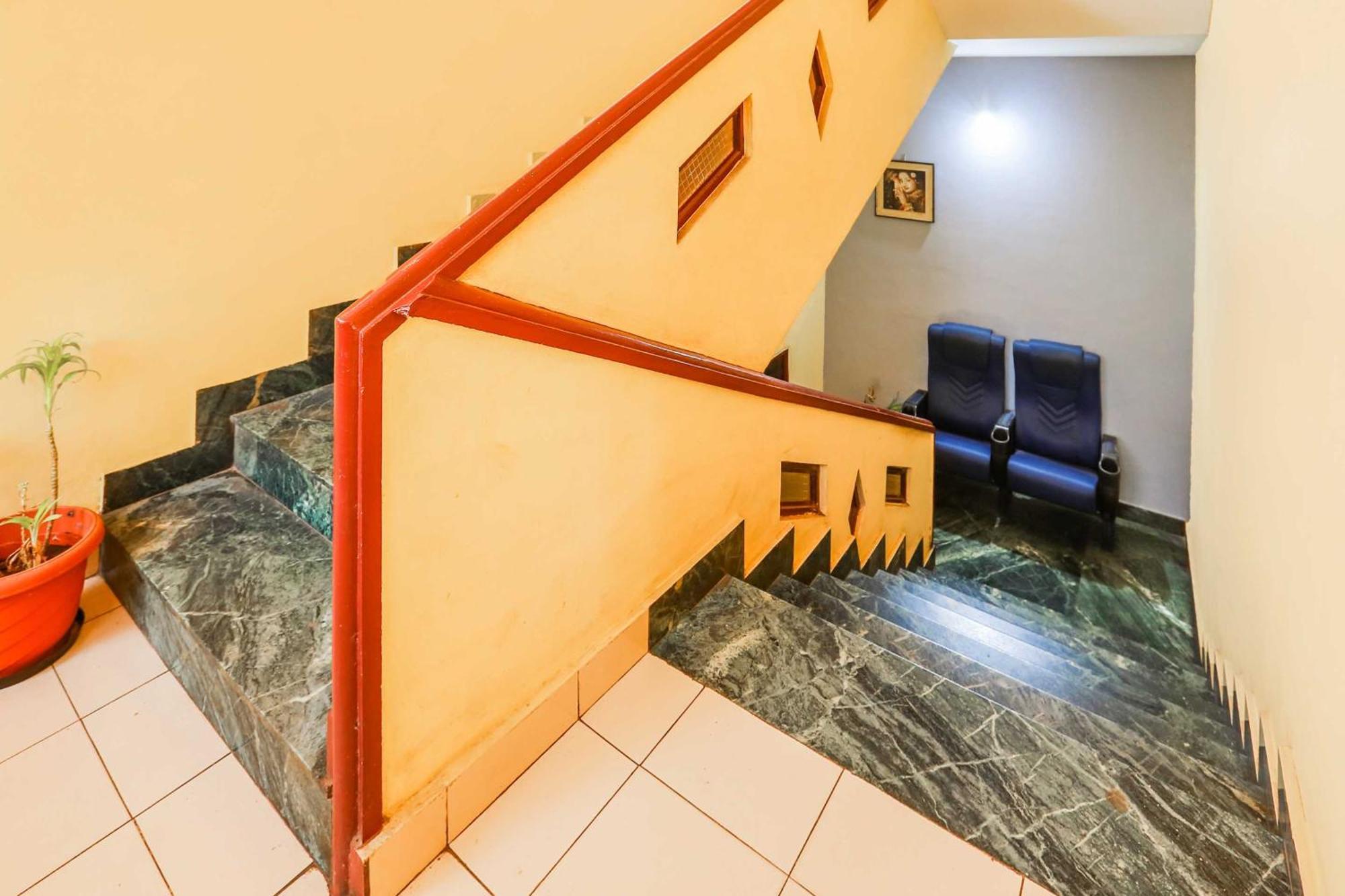 Sangamam Tourist Home Канур Екстериор снимка