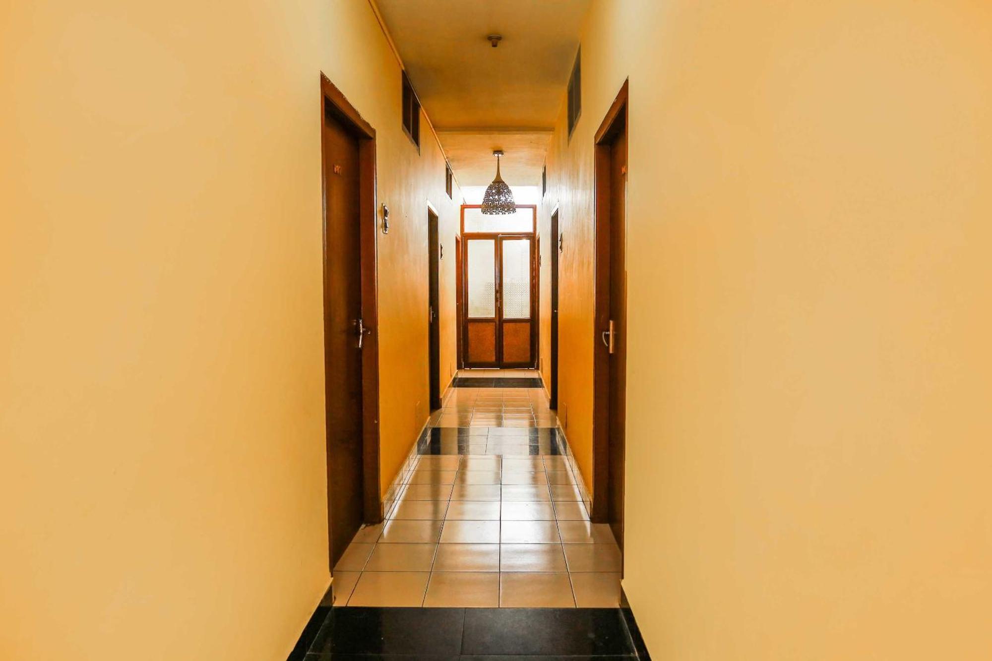 Sangamam Tourist Home Канур Екстериор снимка