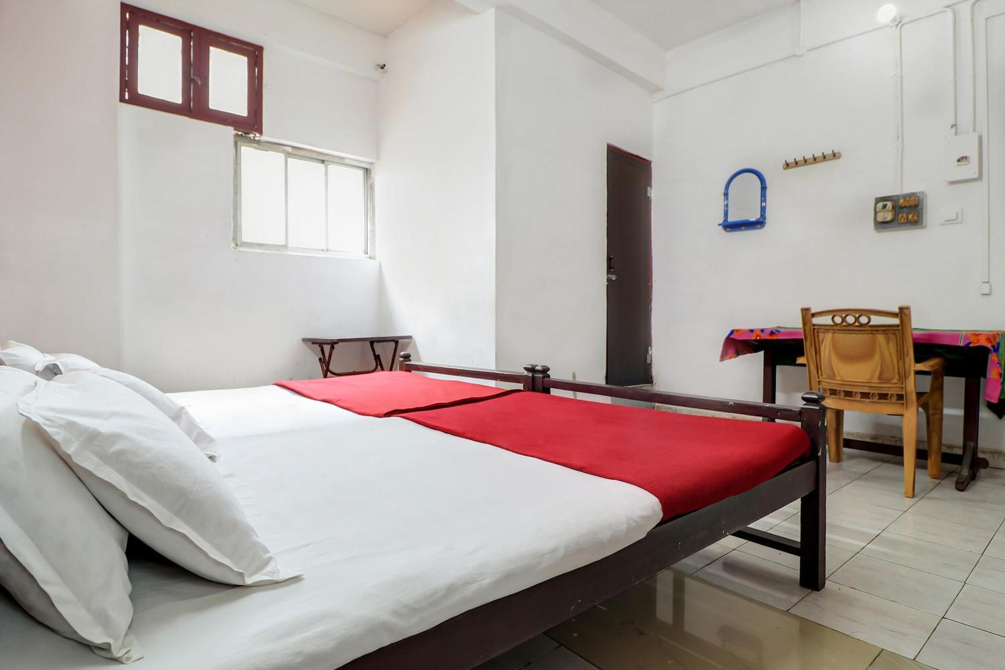Sangamam Tourist Home Канур Екстериор снимка