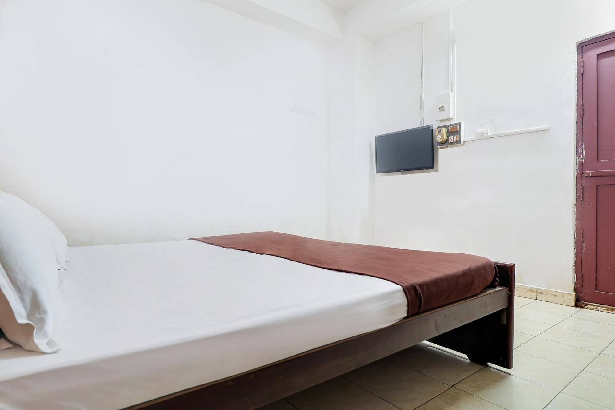 Sangamam Tourist Home Канур Екстериор снимка