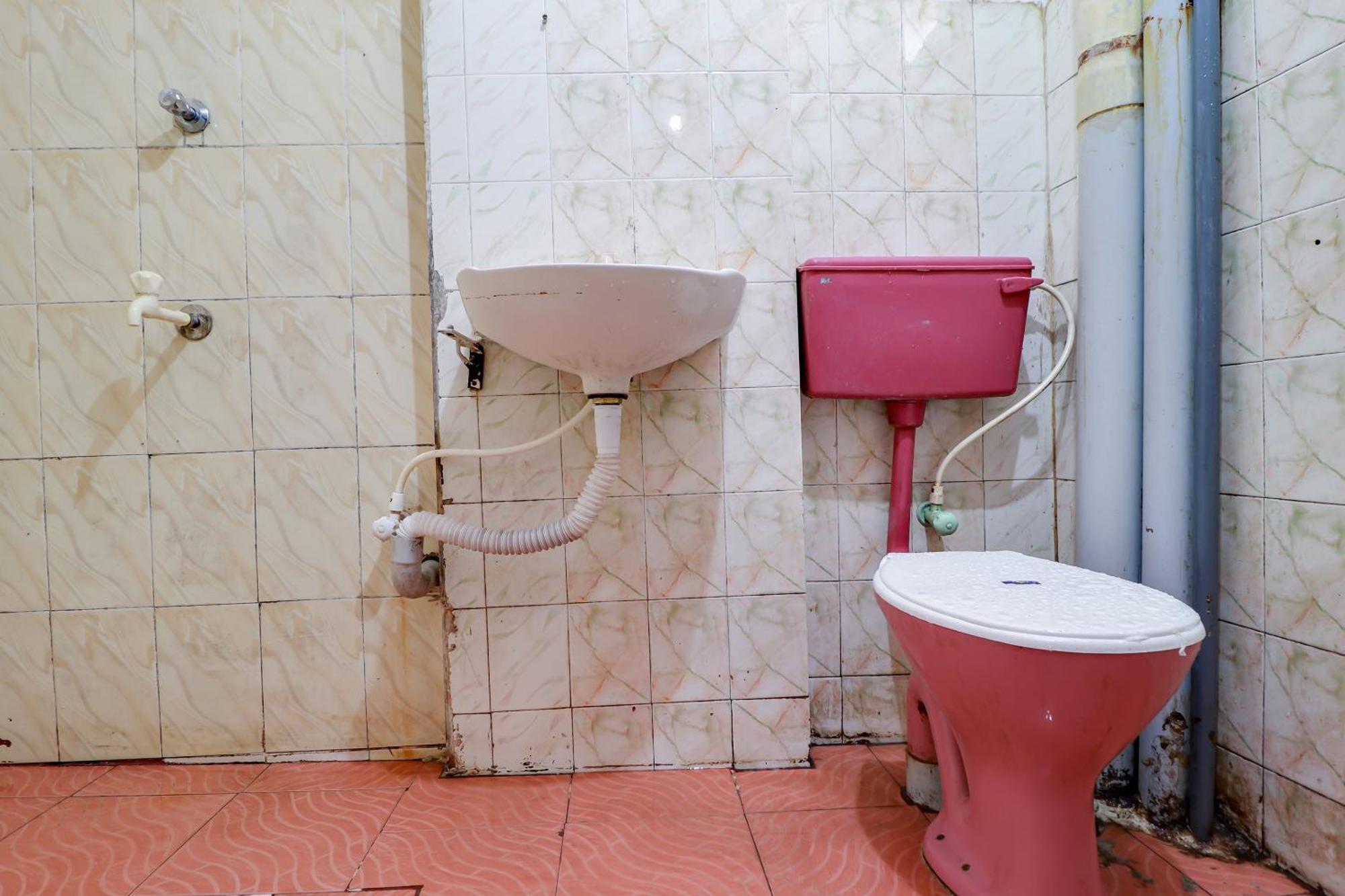 Sangamam Tourist Home Канур Екстериор снимка