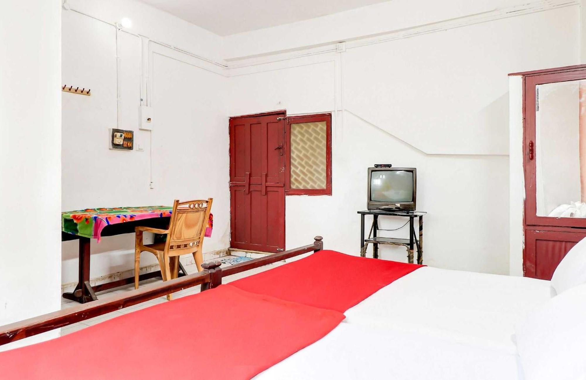 Sangamam Tourist Home Канур Екстериор снимка