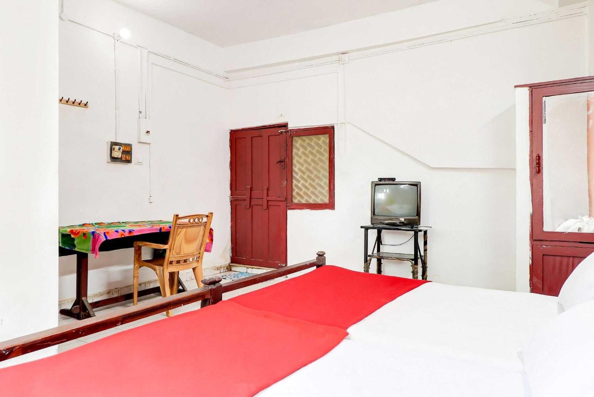 Sangamam Tourist Home Канур Екстериор снимка